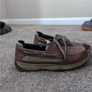 Sperry Brown Leather Boat Shoes with Moccasin Design